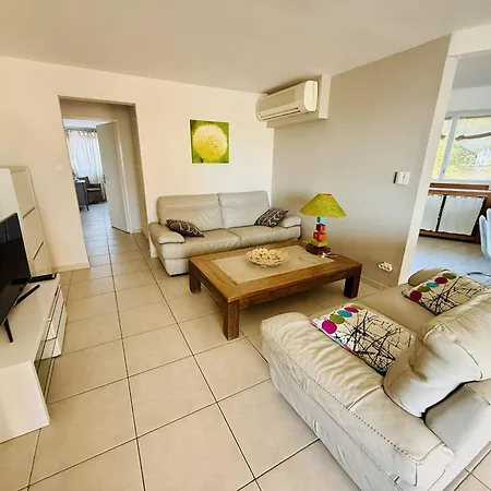 T4, Centre-port, Terrasse, Climatisation, Garage - Fr-1-723-178