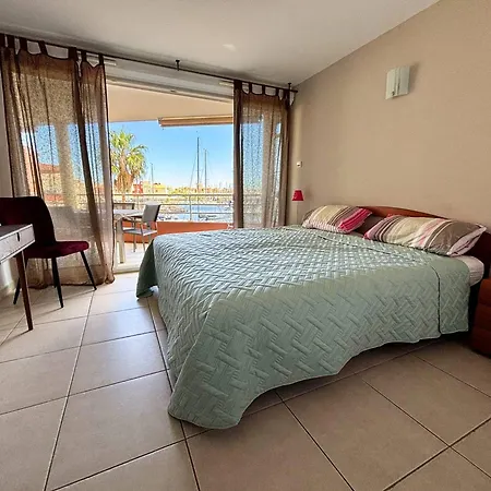 Apartmán T4, Centre-port, Terrasse, Climatisation, Garage - Fr-1-723-178 *