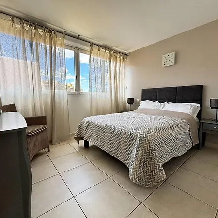 Apartmán T4, Centre-port, Terrasse, Climatisation, Garage - Fr-1-723-178 Agde