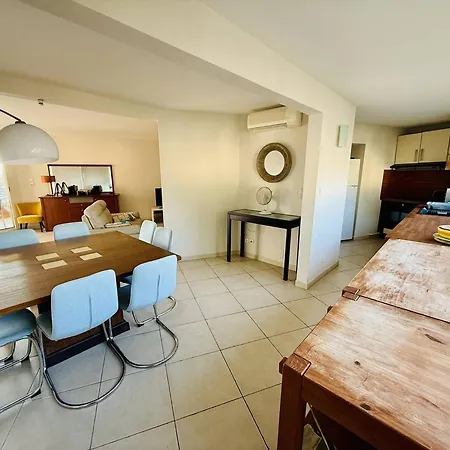 Apartmán T4, Centre-port, Terrasse, Climatisation, Garage - Fr-1-723-178 *